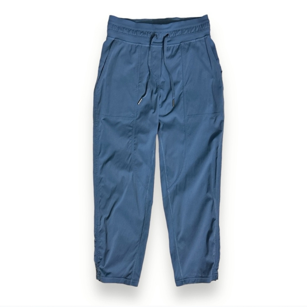 LULULEMON Dance Studio Mid-Rise Cropped Pants